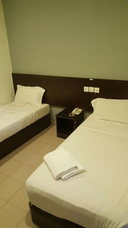Tiong Nam Hotel Pasir Gudang Bagian luar foto