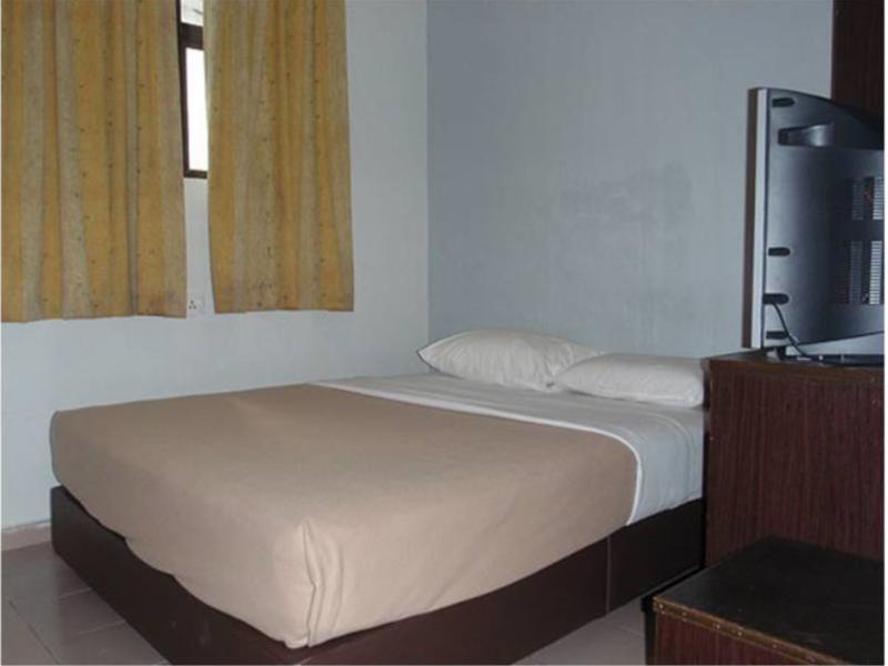 Tiong Nam Hotel Pasir Gudang Bagian luar foto